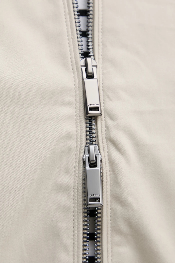 Calvin Klein K10K114118 sivá