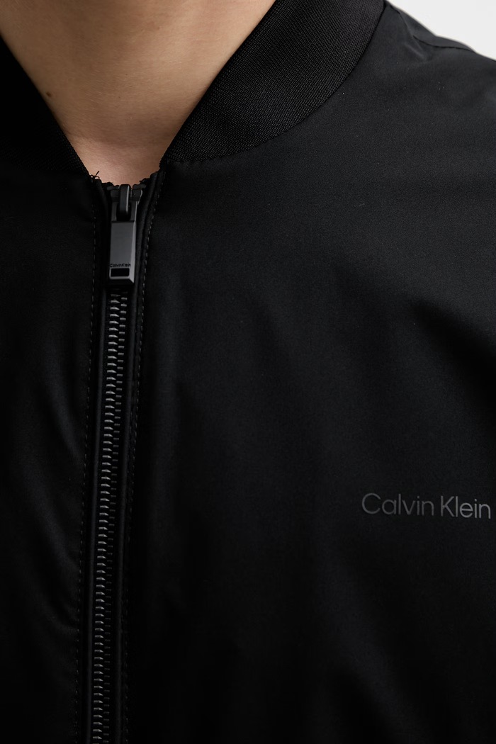 Calvin Klein LV040FM512 čierna