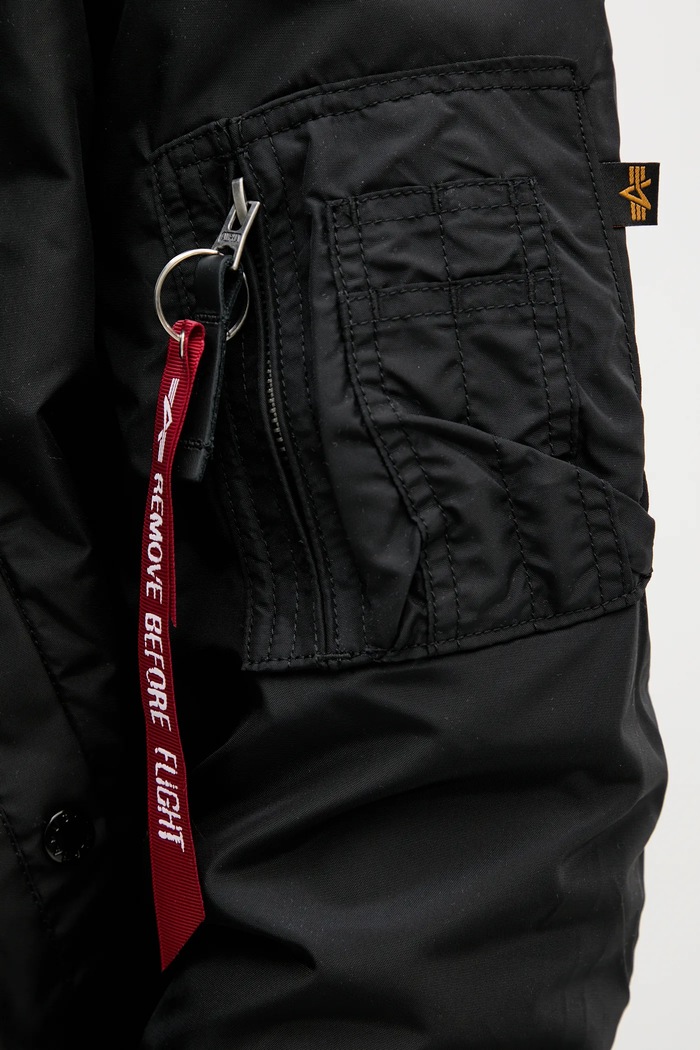 Bunda Alpha Industries MA-1 TT Flying Tigers 156129. čierna