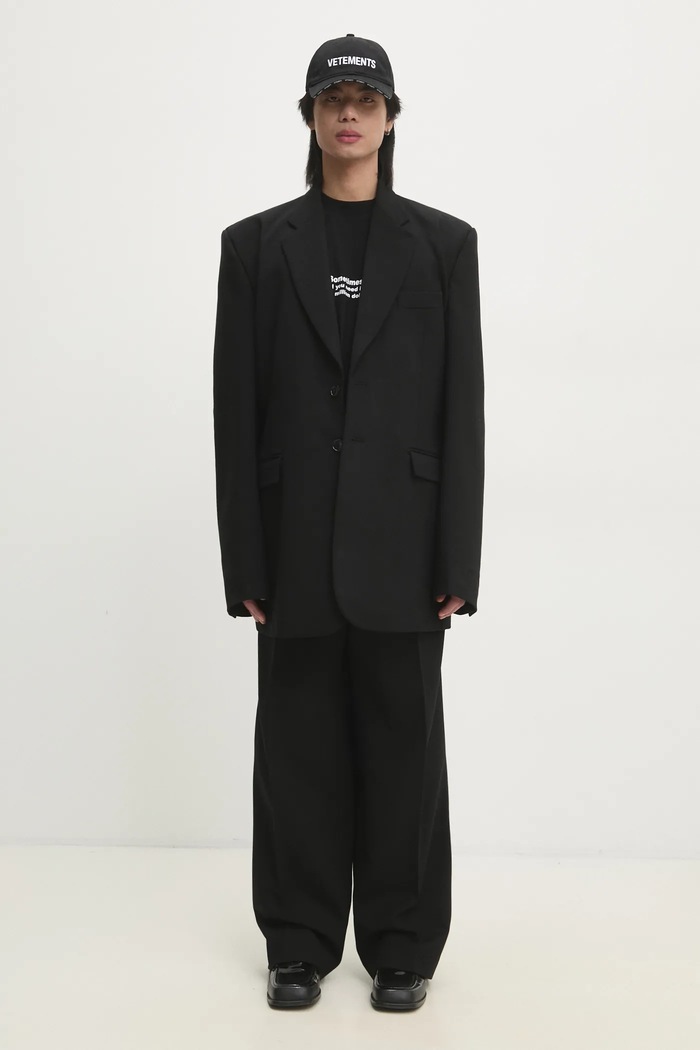 Vlněné sako VETEMENTS Logo Embroidered Single Breasted UA66JA400B