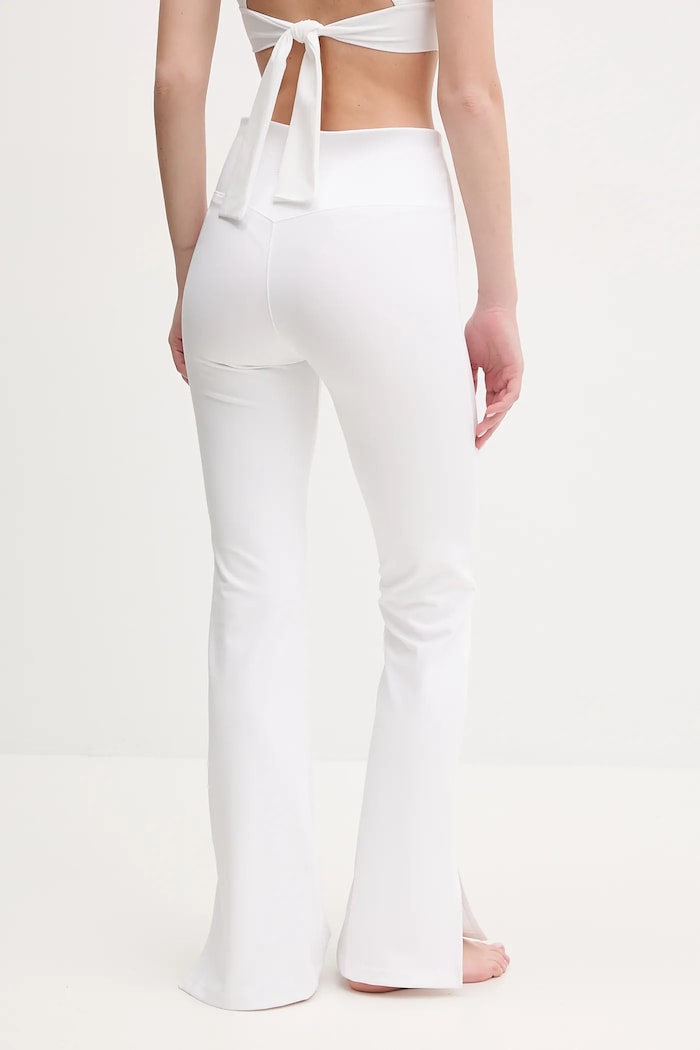 Ruházat Casall jóga leggings Grace Flare 25059 fehér