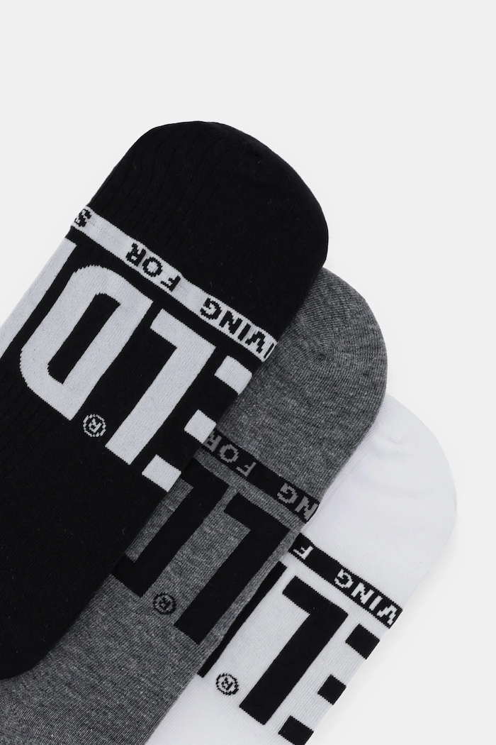 Ponožky Diesel SKM-GOST-THREEPACK SOCKS 3-pak 00SI8H.0EGBH viacfarebná SS25