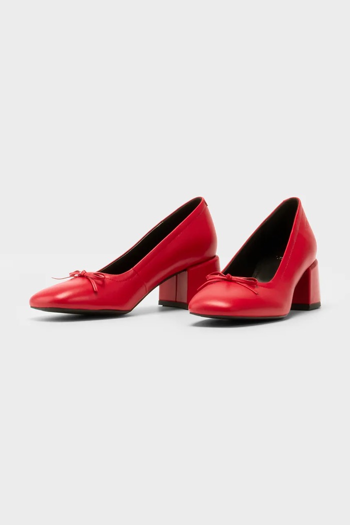 Vagabond Shoemakers czółenka skórzane ADISON 5939.001.48 czerwony SS25
