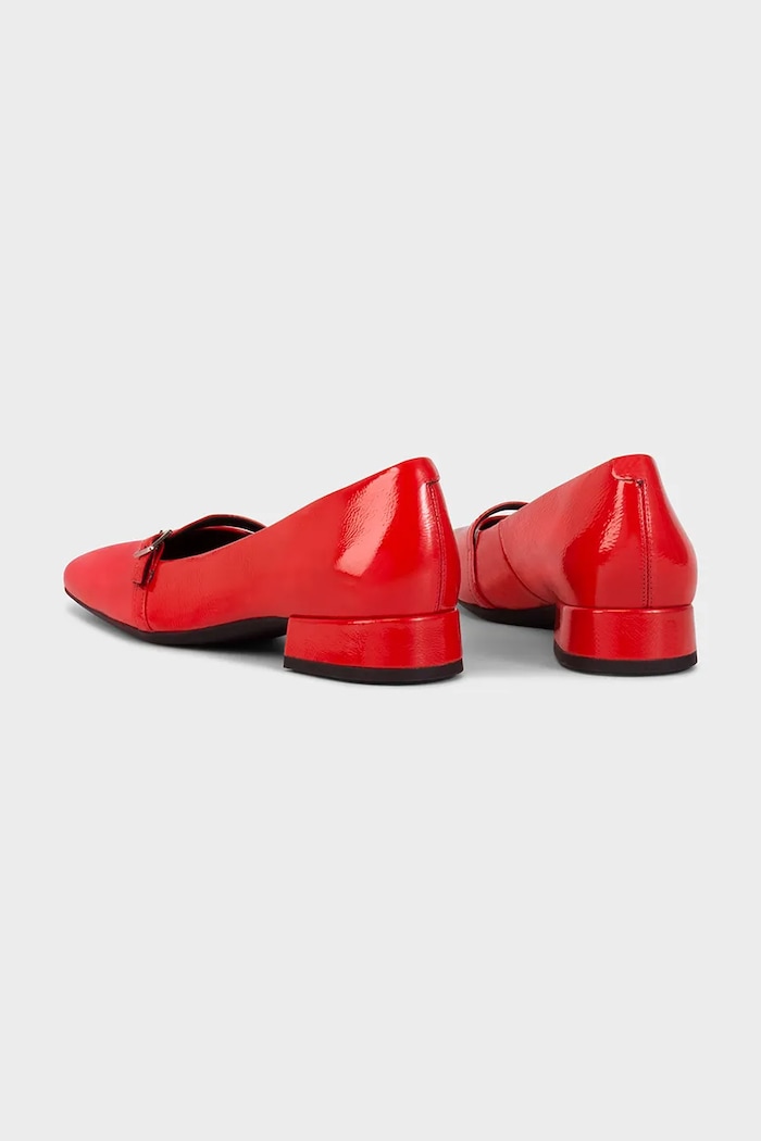 Obuwie Vagabond Shoemakers czółenka skórzane DEBBI 5818.160.76 czerwony