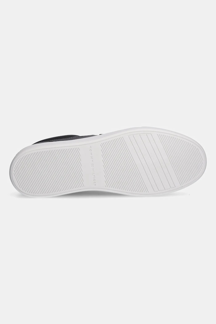 Kožené sneakers boty Tommy Hilfiger ESSENTIAL CHIC COURT SNEAKER FW0FW08322 černá