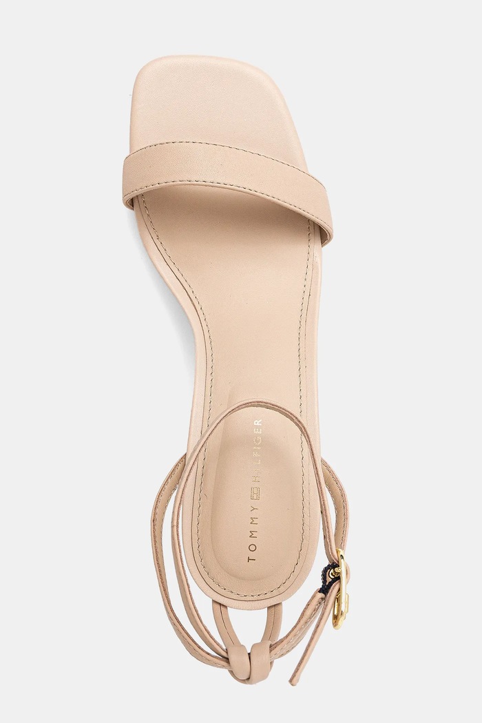Δερμάτινα πέδιλα Tommy Hilfiger LEATHER KNOTS KITTEN SANDAL μπεζ FW0FW08424
