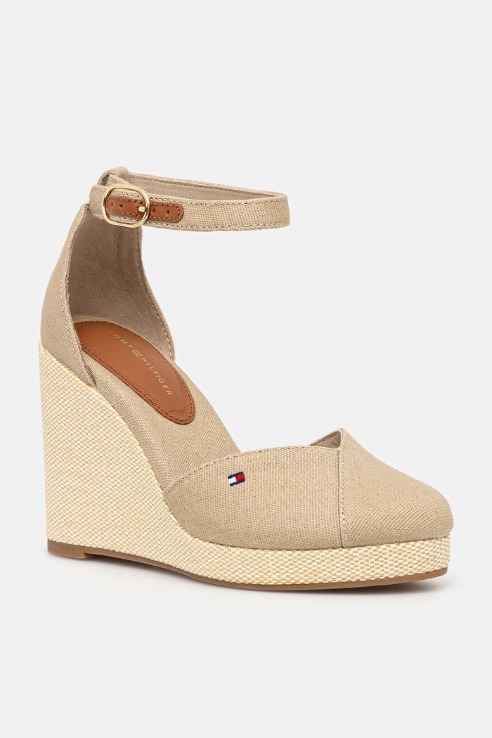 Espadrilky Tommy Hilfiger FLAG HIGH WEDGE ESPAD CLOSED TOE klín béžová FW0FW08494