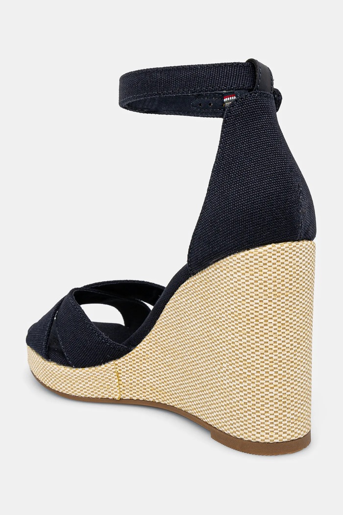 Obutev Sandali Tommy Hilfiger FLAG HIGH WEDGE ESPAD CRISSCROSS FW0FW08661 mornarsko modra