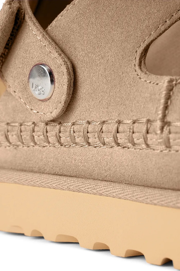 UGG klapki zamszowe Goldenstar Glide beżowy 1167399.SAN