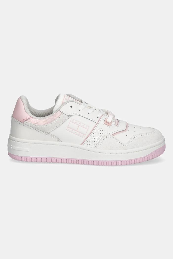 Sneakers boty Tommy Jeans RETRO BASKET WASHED SUEDE EN0EN02773 bílá SS25