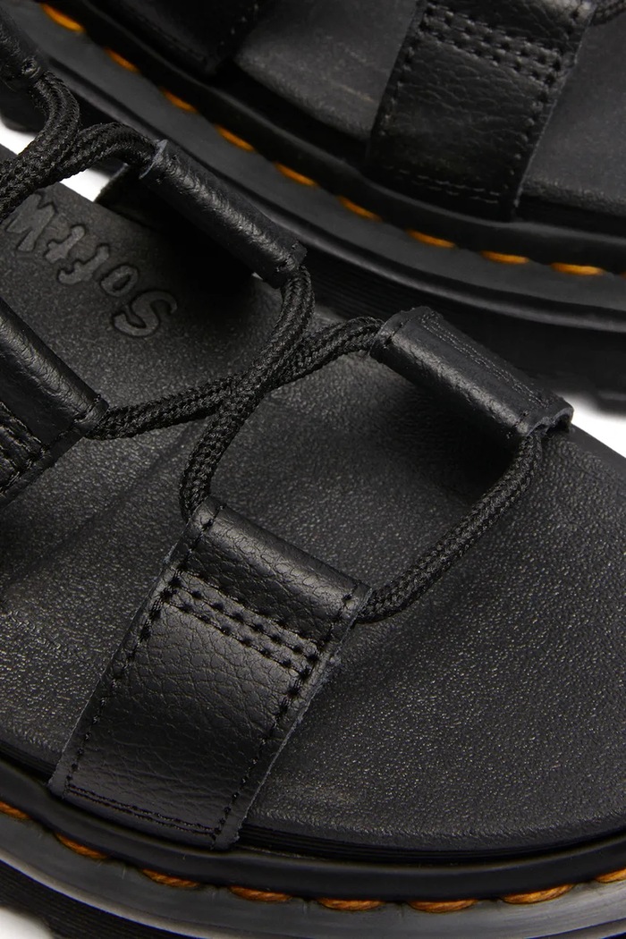 Παπούτσια Δερμάτινα σανδάλια Dr. Martens Nartilla DM31617001 μαύρο