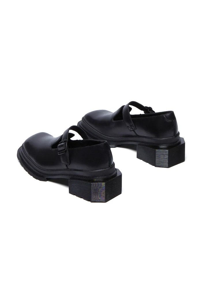 Dr. Martens półbuty skórzane Maybole MJ Mary Jane DM32075001 czarny
