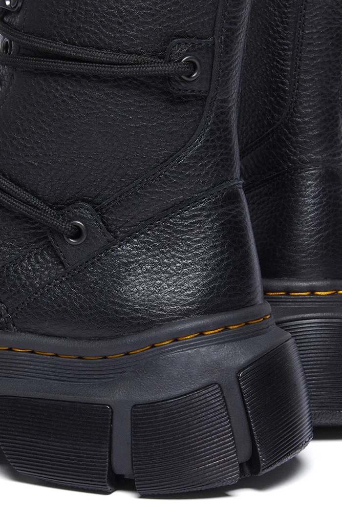 Παπούτσια Δερμάτινες μπότες Dr. Martens DMXL DM41646001 μαύρο