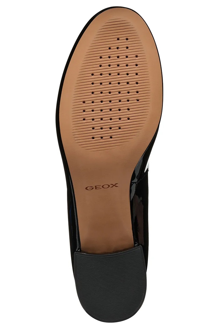 Δερμάτινες γόβες Geox D FLORETIA D46WMA.00066.C9999