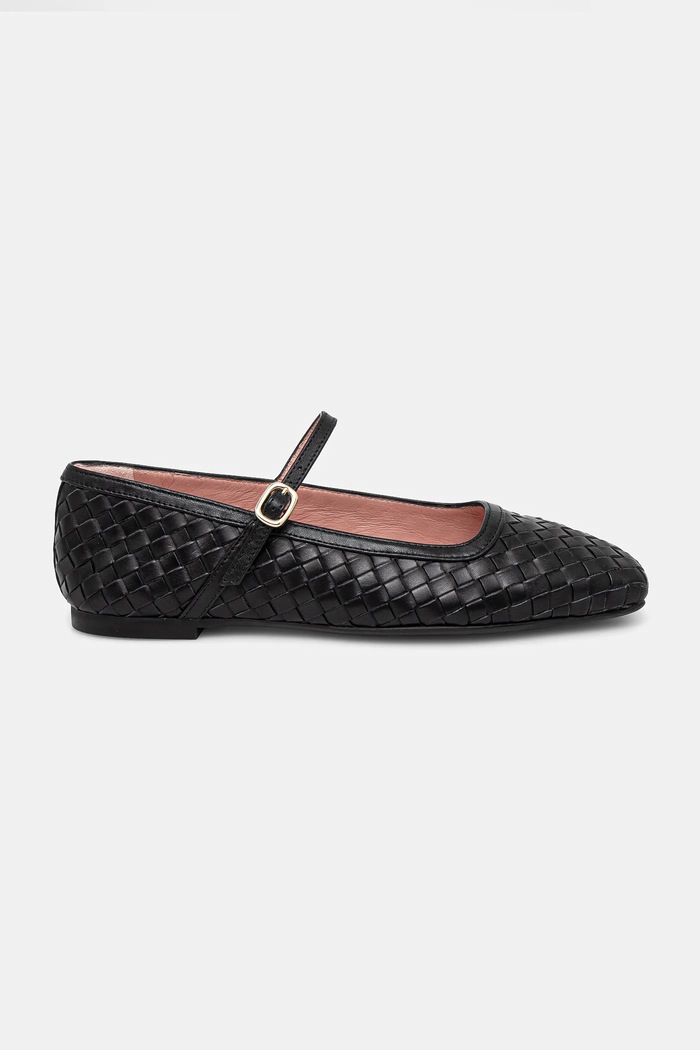 Δερμάτινες μπαλαρίνες Pretty Ballerinas Camille 52205.A.9301 μαύρο SS25