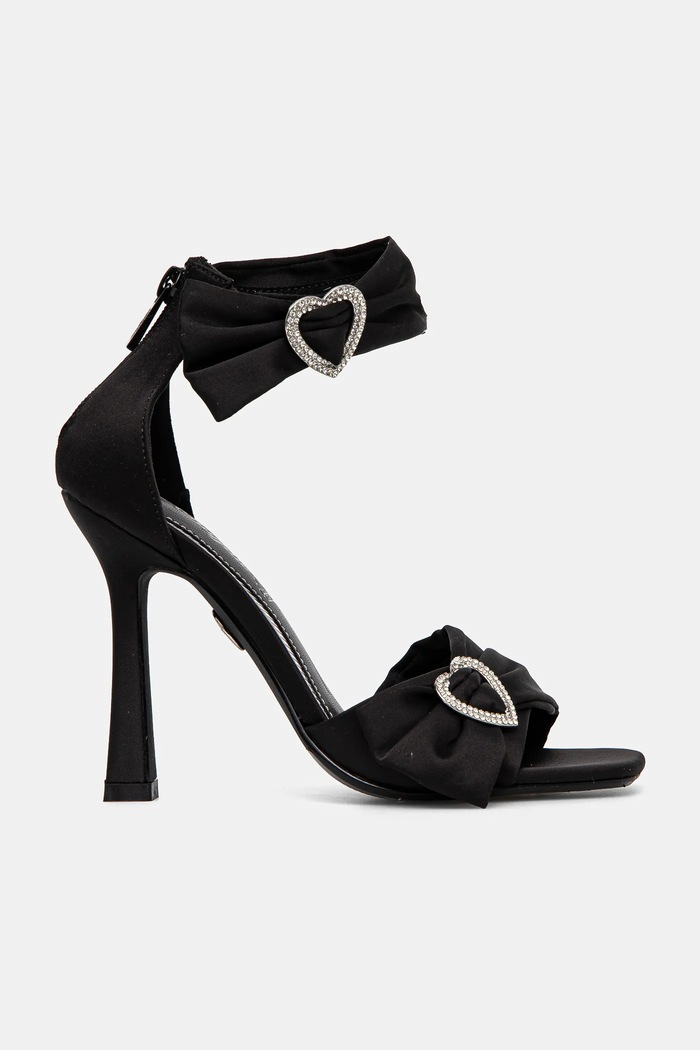 Sandali Buffalo Fairy Chic Heart 1291618.BLK črna SS25