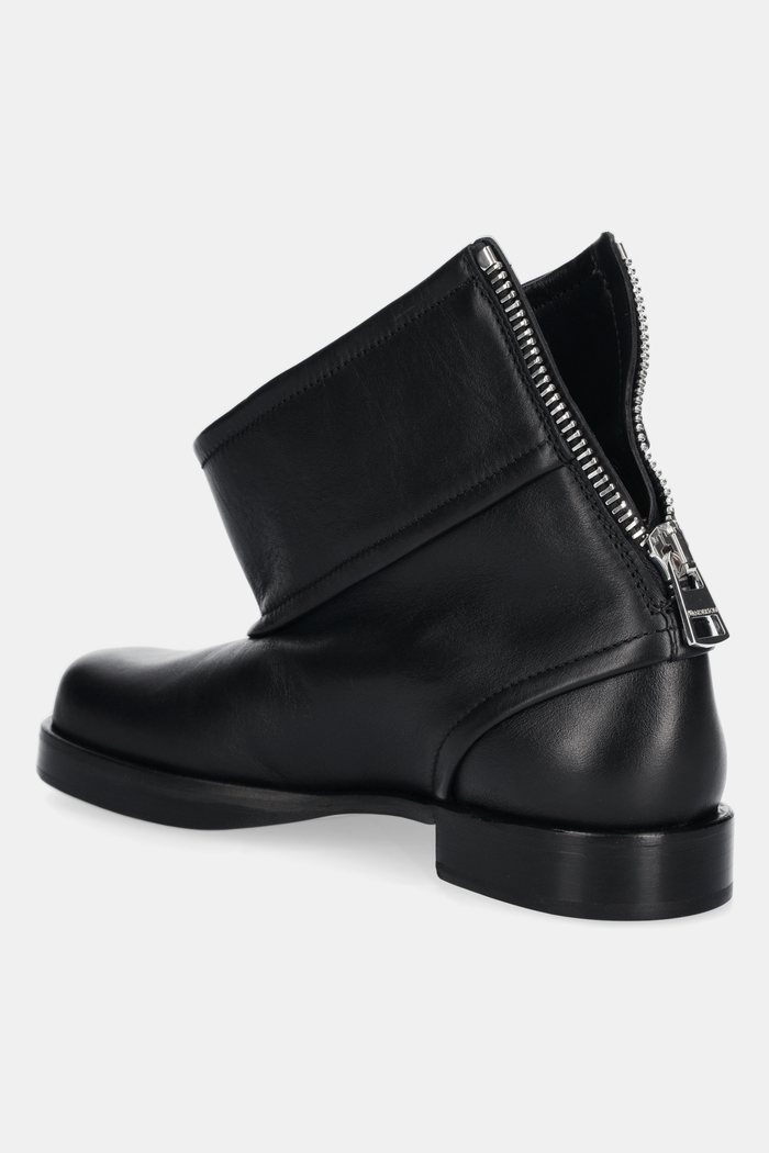 Boty Kožené kotníkové boty JW Anderson Biker Boot BT0101.LA0268 černá