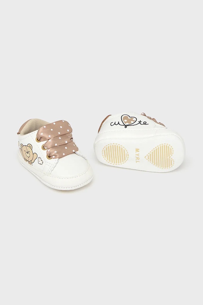 Момиче Бебешки обувки Mayoral Newborn 9905.2P.Newborn.PPYH бял