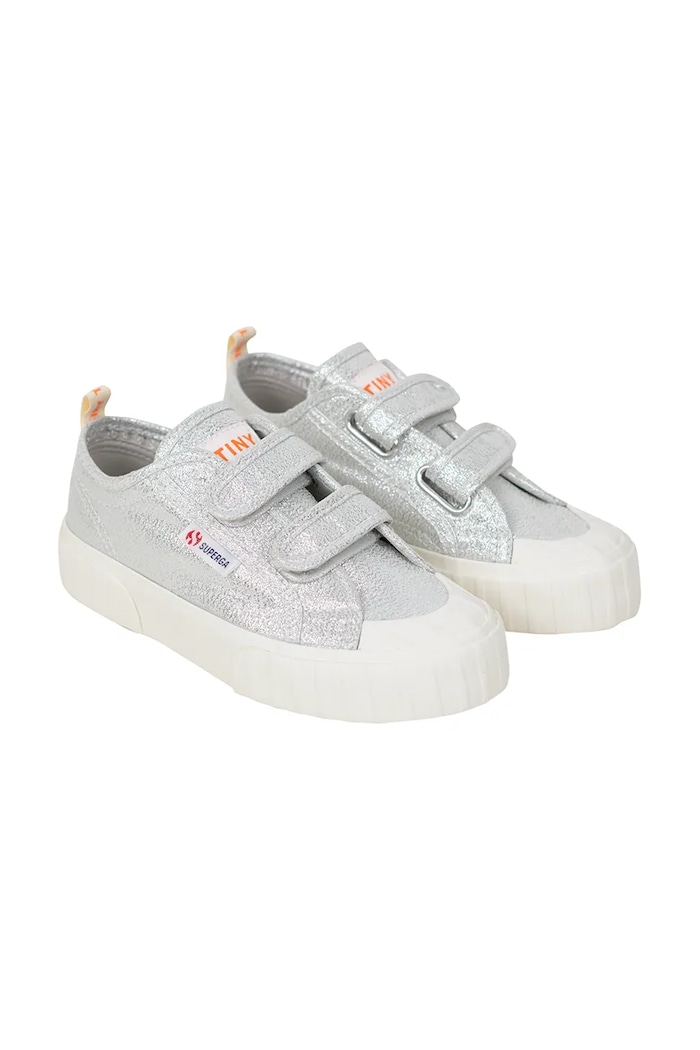 Dětské tenisky Tinycottons METALLIC SNEAKERS X SUPERGA SS25.911 stříbrná SS25