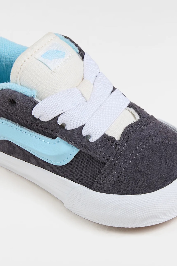 Момче Детски ниски кецове Vans Knu Skool VN000D0KY311 сив