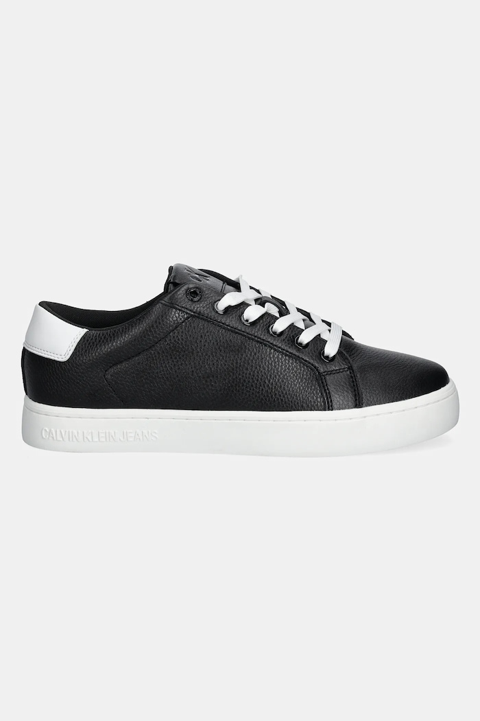 Usnjene superge Calvin Klein Jeans CLASSIC CUPSOLE LOW OHB YM0YM01164 črna SS25