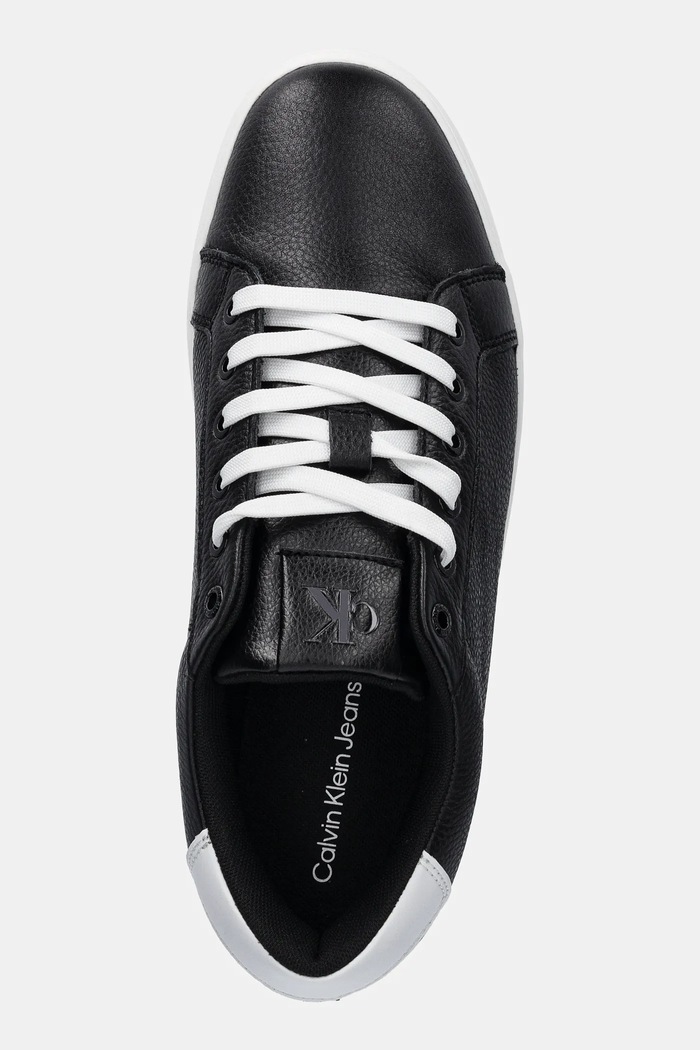 Usnjene superge Calvin Klein Jeans CLASSIC CUPSOLE LOW OHB črna YM0YM01164