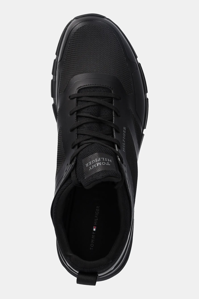 Tommy Hilfiger sportcipő MODERN COMFORT RUN MIX fekete FM0FM05471