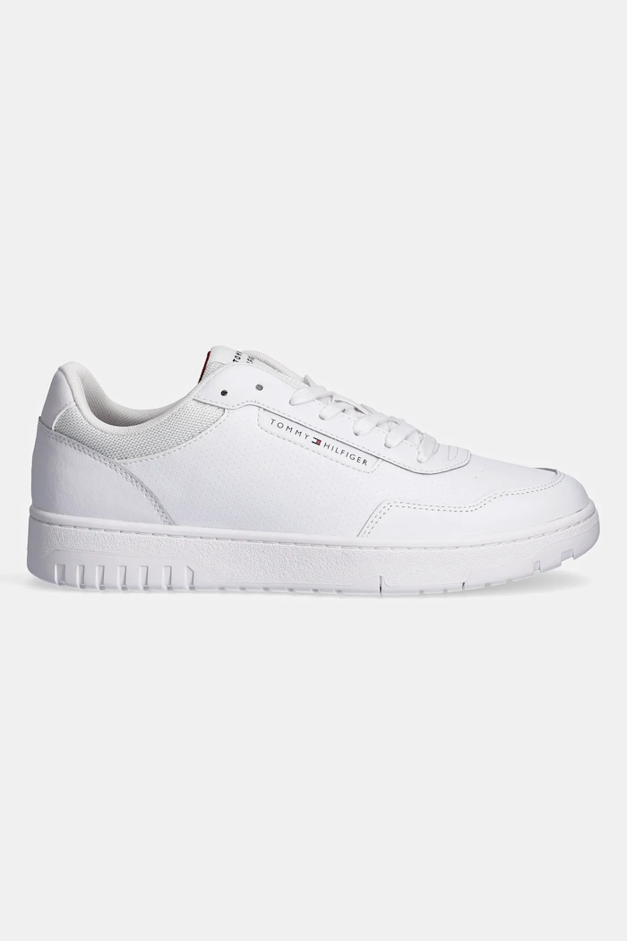 Sneakers boty Tommy Hilfiger TH BASKET CORE LTH PINPERF FM0FM05466 bílá SS25