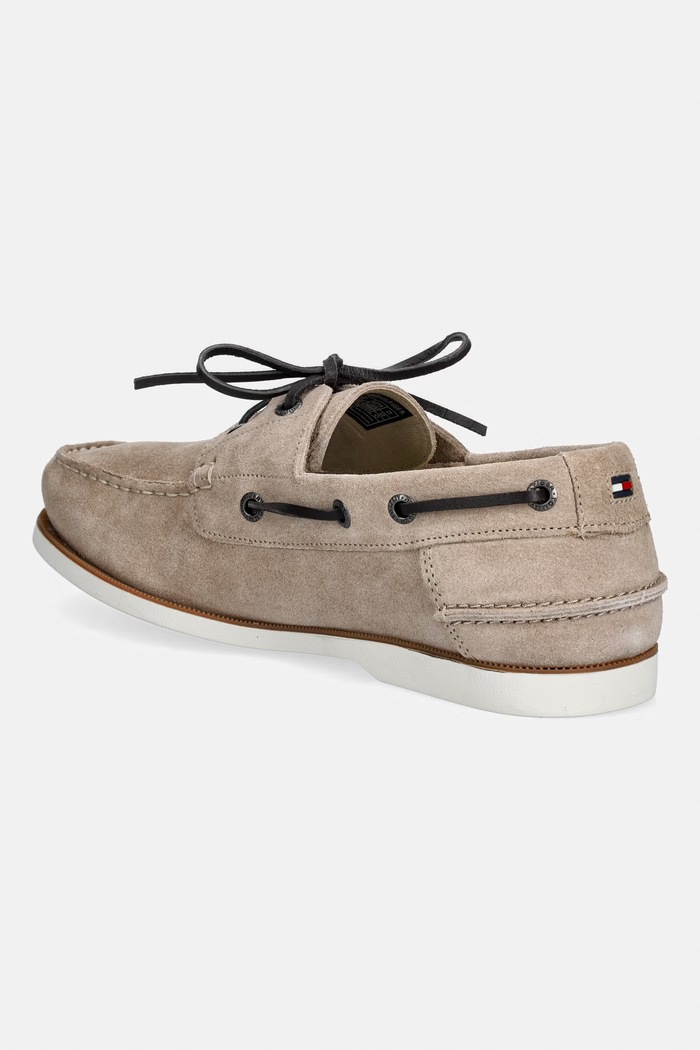 Obuwie Tommy Hilfiger mokasyny męskie zamszowe TH BOAT SHOE CORE SUEDE FM0FM05387 beżowy