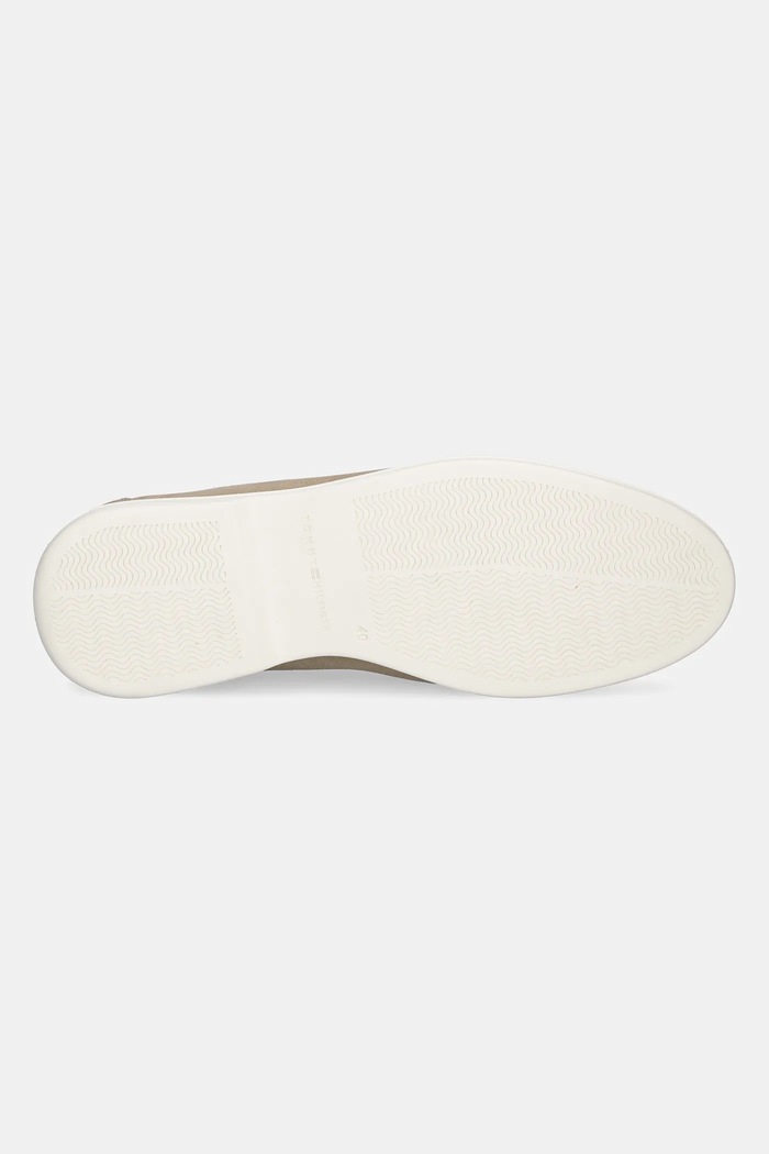 Tommy Hilfiger nubuk mokaszin TOMMY HILFIGER NUBUCK P LOAFER FM0FM05350 bézs