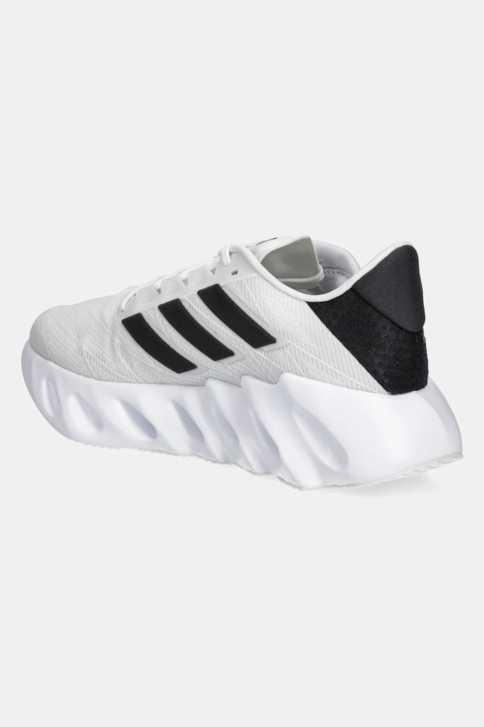 Boty Běžecké boty adidas Performance Switch FWD 2 IF6757 bílá