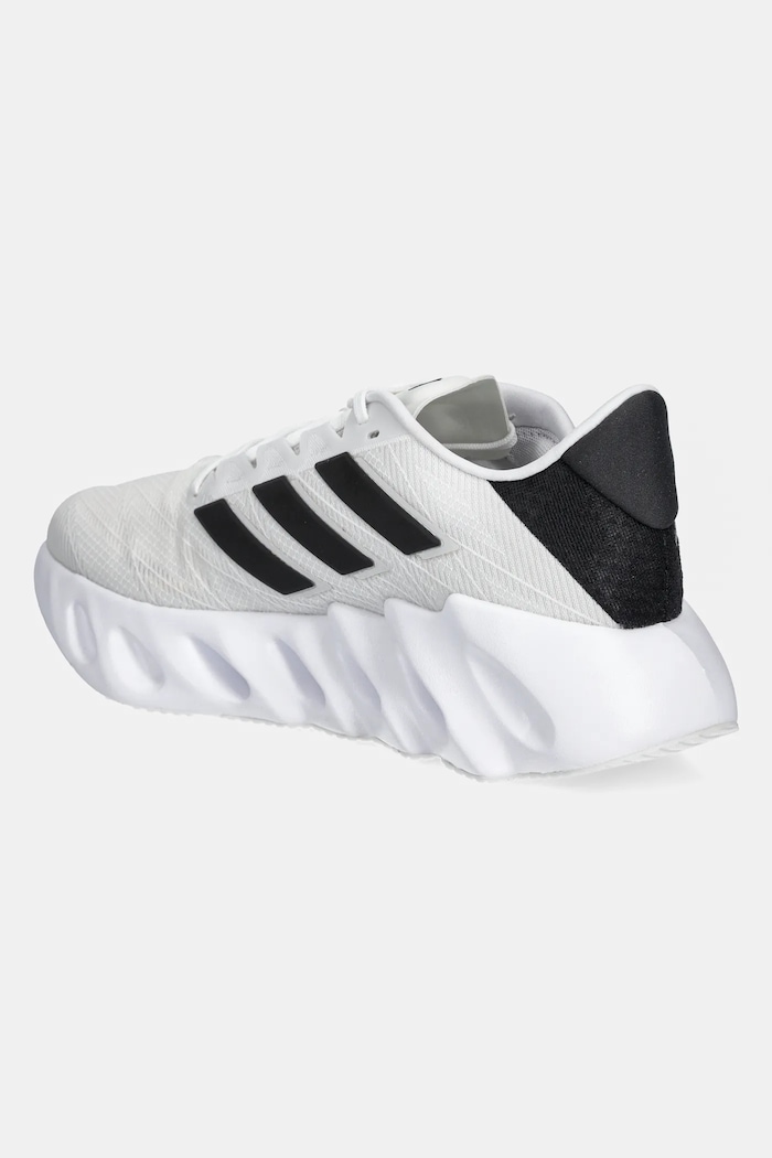 Boty Běžecké boty adidas Performance Switch FWD 2 IF6757 bílá