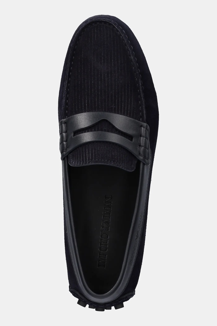 Emporio Armani mokasyny nubukowe granatowy X4B152.XR350.S440