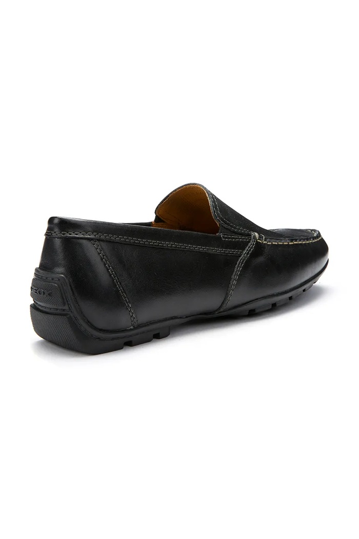 Obuwie Geox mokasyny skórzane UOMO MONER U1144V.00039.C9999 czarny