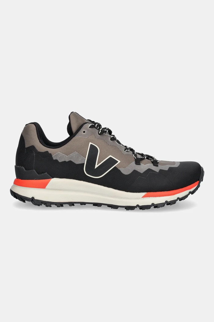 Superge Veja Fitz Roy FR2303206B rjava SS25