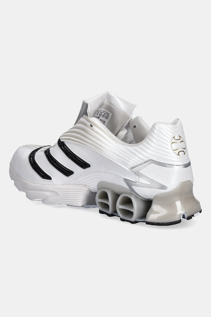 Взуття Кросівки adidas Originals Predator Megaride JP7121 білий