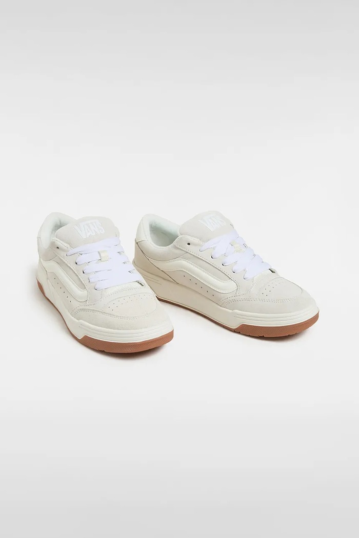 Vans sneakersy zamszowe Hylane VN000D26CD31 biały SS25