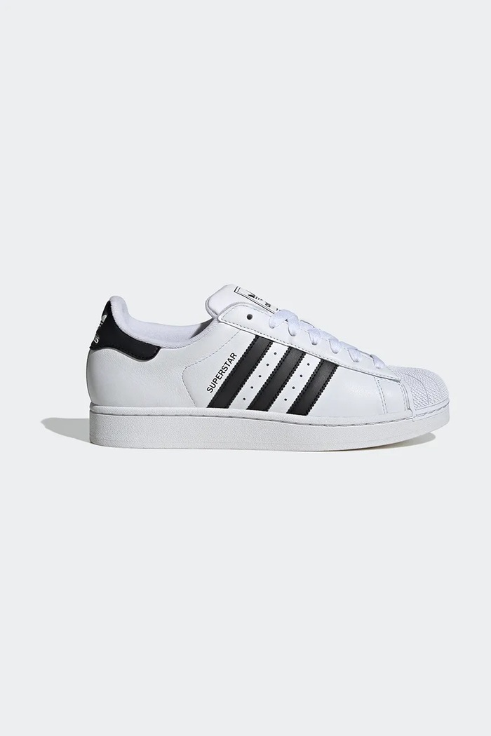 Δερμάτινα sneakers adidas Originals Superstar II φλατ λευκό IH8659