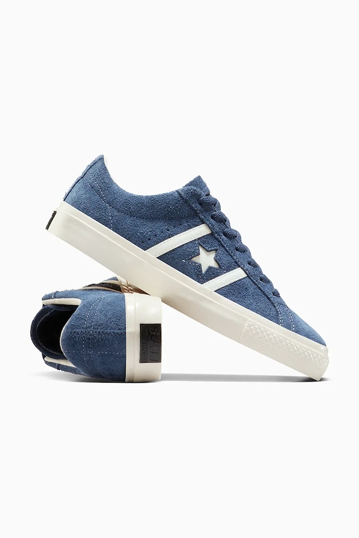 Semišové tenisky Converse One Star Academy Pro tmavomodrá A10579C