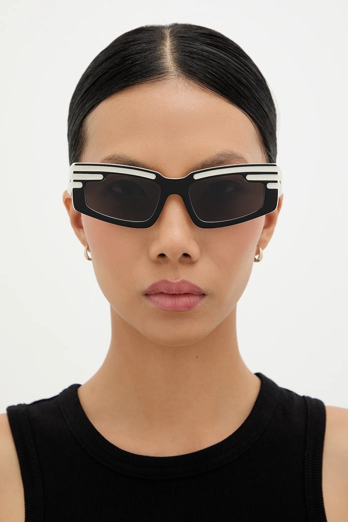 Sluneční brýle Fiorucci Rectangular Wing U01FPASU134AC03BK01 černá