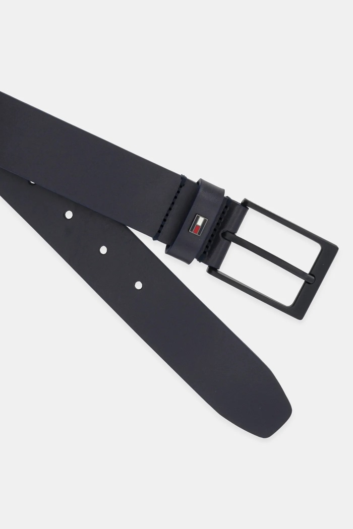 Kožený opasok Tommy Hilfiger AM0AM13016 tmavomodrá AW25