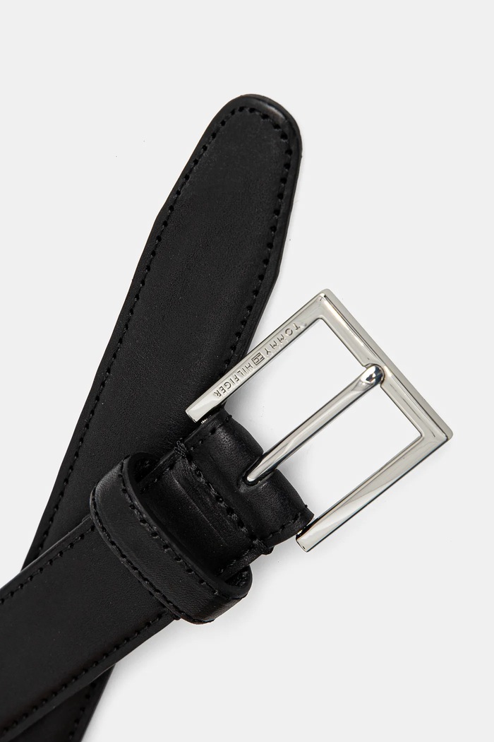 Tommy Hilfiger pasek skórzany AM0AM13335 czarny SS25