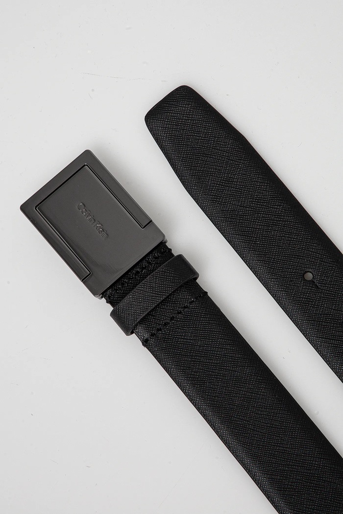 Pásek Calvin Klein K50K512843 černá SS25