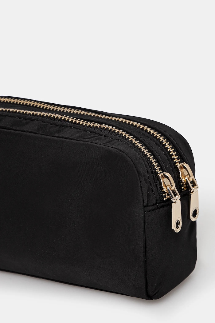 Doplňky Kosmetická taška Guess PW7510.P5173 černá