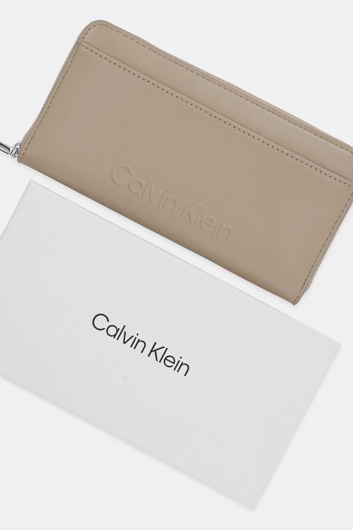 Portfel Calvin Klein beżowy K60K612952