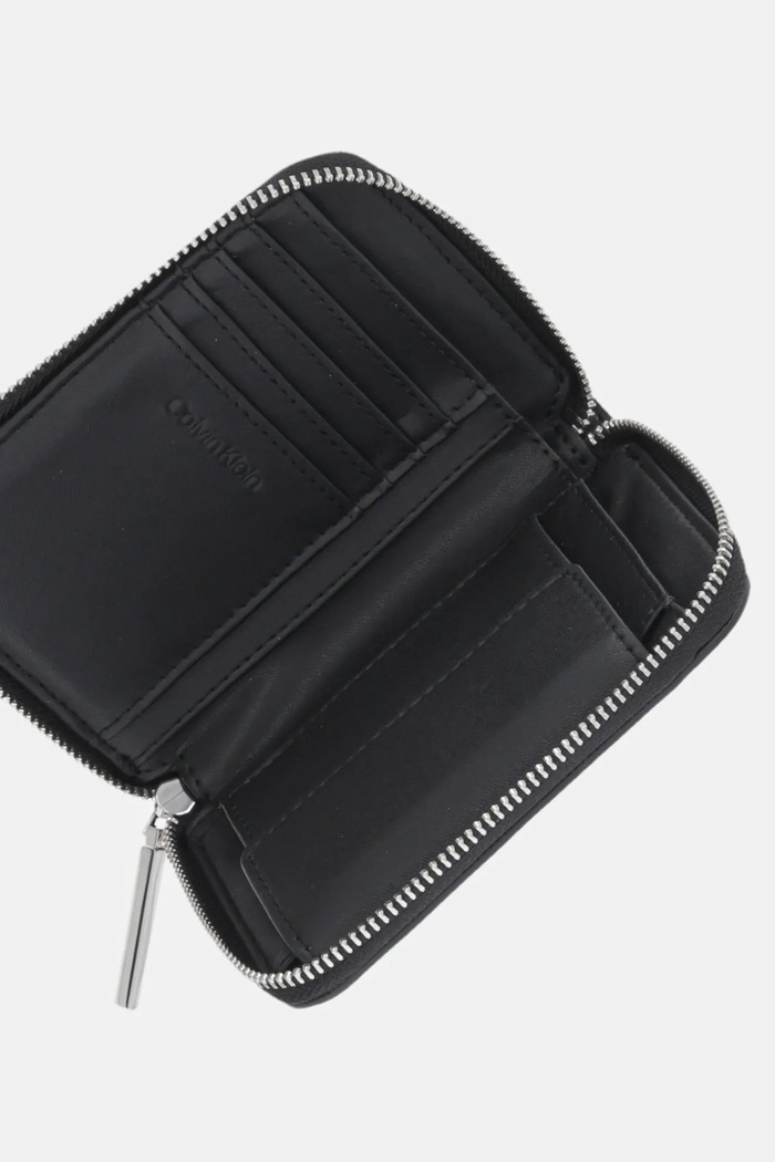 Accesorii Calvin Klein portofel K60K612965 negru