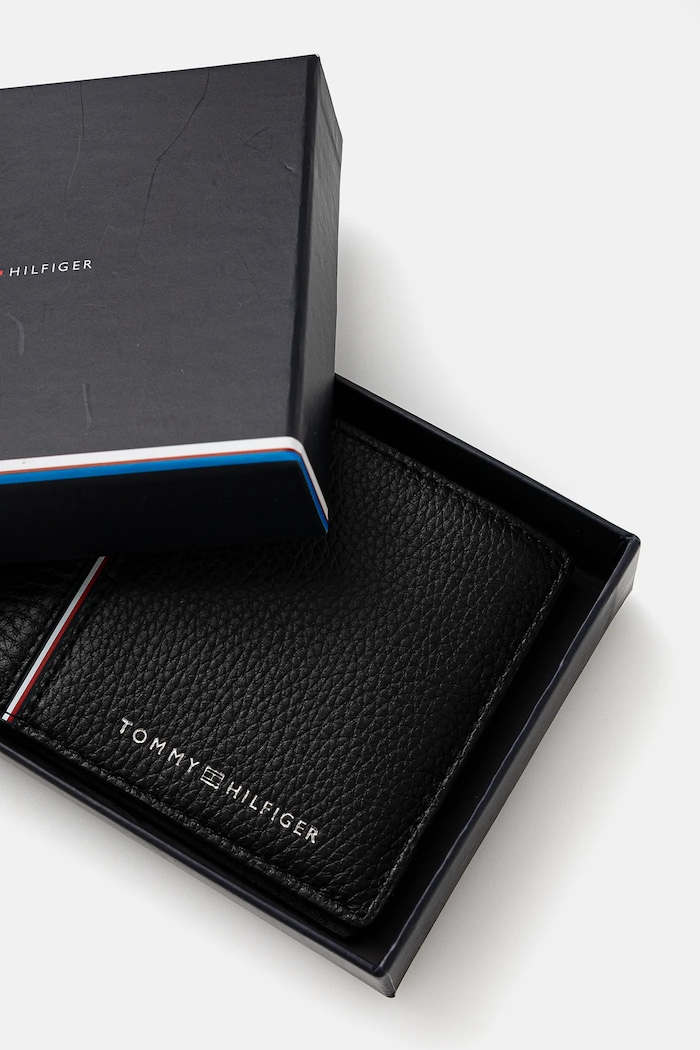 Kožená peněženka Tommy Hilfiger černá AM0AM13042