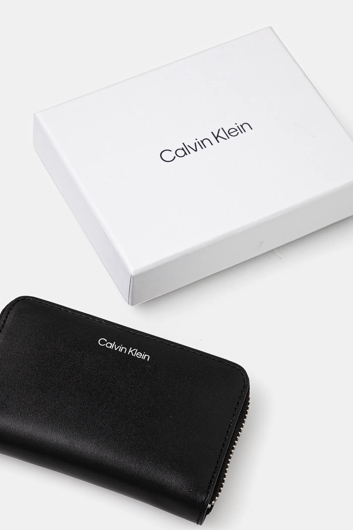 Кожен портфейл Calvin Klein черен K50K512705