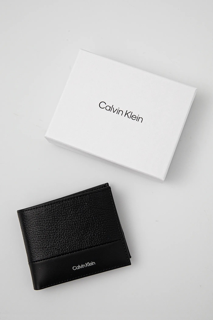 Kožená peněženka Calvin Klein černá K50K512858
