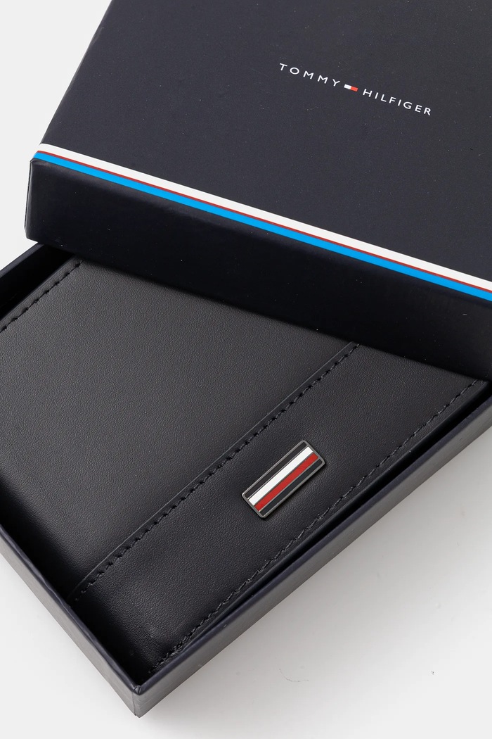 Tommy Hilfiger portfel skórzany granatowy AM0AM13244